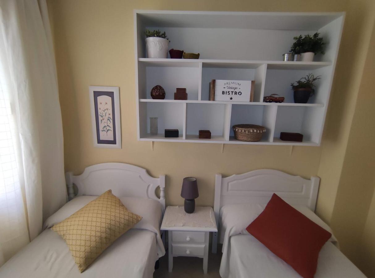 Amplio Piso Junto A Playa Victoria Apartment Кадис Екстериор снимка