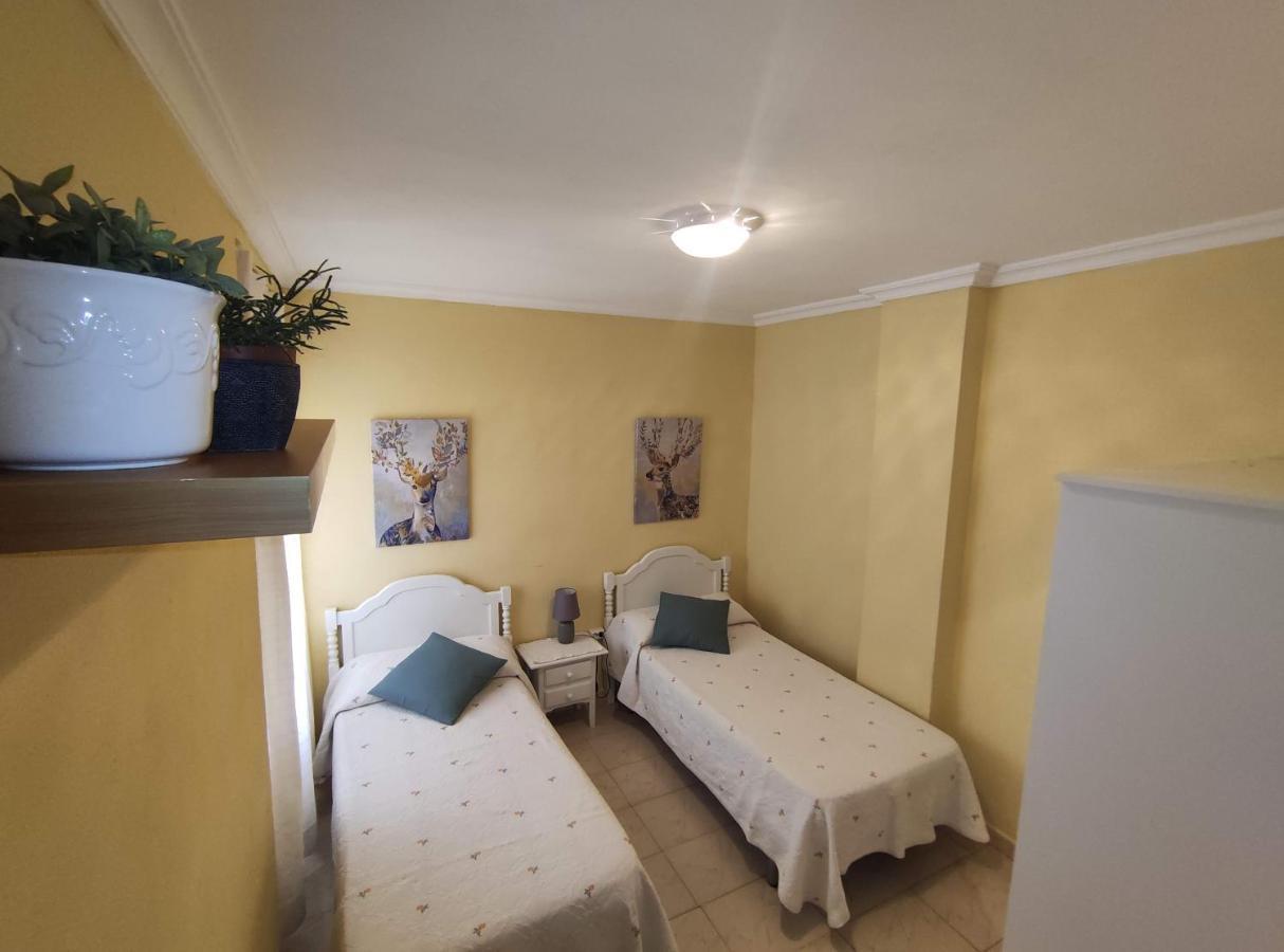 Amplio Piso Junto A Playa Victoria Apartment Кадис Екстериор снимка