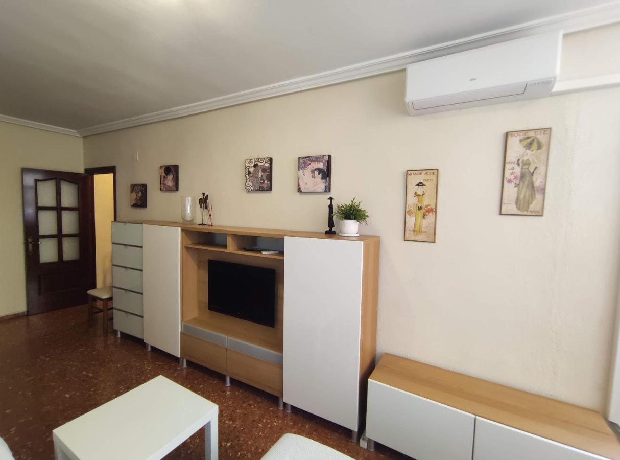 Amplio Piso Junto A Playa Victoria Apartment Кадис Екстериор снимка